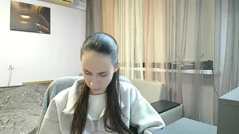 Leila online show from 26, 10, 2025
