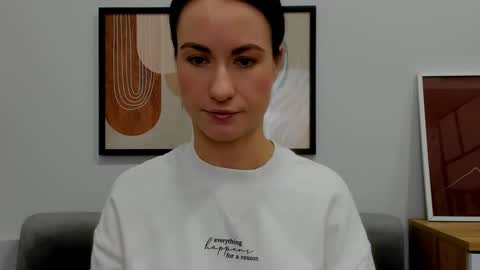 Snapshot of leilabloom chatting on 9, 2, 2025 leilabloom online show from 9, 2, 2025