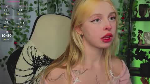 Snapshot of leiladwight chatting on 11, 2, 2026 Leila online show from 11, 2, 2026