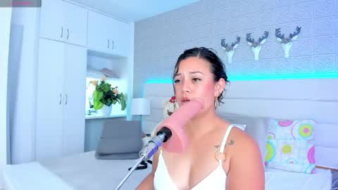 Snapshot of leilahiuston chatting on 14, 1, 2026 online show from 14, 1, 2026