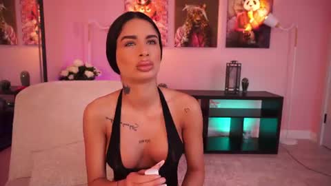 Leila online show from 26, 6, 2026
