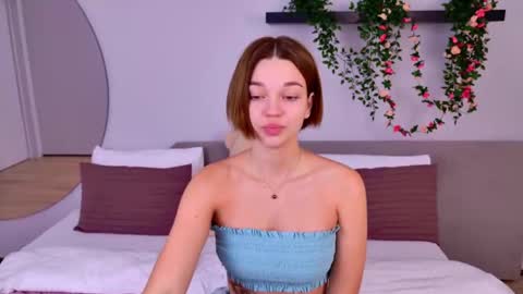 LeilaLawson online show from 12, 2, 2025