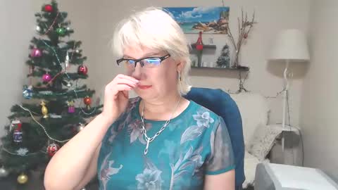 Snapshot of leilamays chatting on 21, 12, 2024 Leila Kinky online show from 21, 12, 2024
