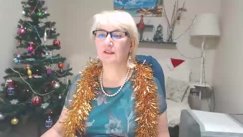 Snapshot of leilamays chatting on 23, 12, 2024 Leila Kinky online show from 23, 12, 2024