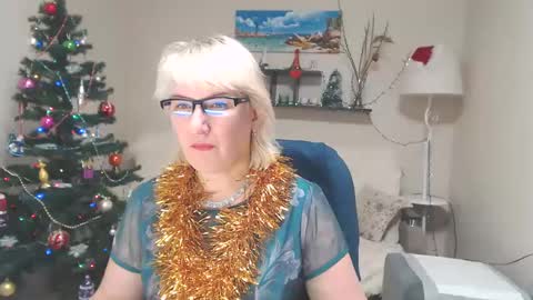 Snapshot of leilamays chatting on 29, 12, 2024 Leila Kinky online show from 29, 12, 2024