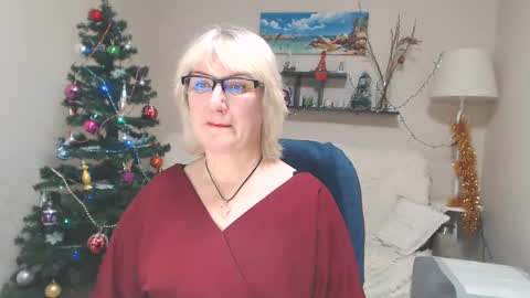 Snapshot of leilamays chatting on 13, 1, 2025 Leila Kinky online show from 13, 1, 2025