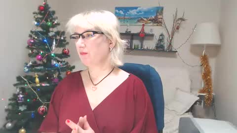 Snapshot of leilamays chatting on 14, 1, 2025 Leila Kinky online show from 14, 1, 2025