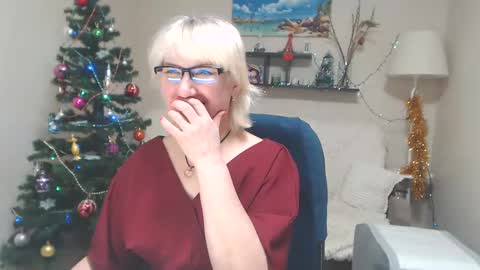 Snapshot of leilamays chatting on 14, 1, 2025 Leila Kinky online show from 14, 1, 2025