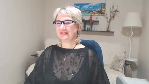 Snapshot of leilamays chatting on 31, 1, 2025 Leila Kinky online show from 31, 1, 2025