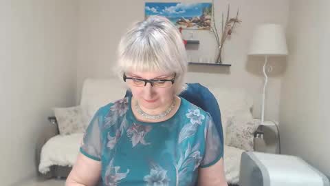 Snapshot of leilamays chatting on 9, 2, 2025 Leila Kinky online show from 9, 2, 2025