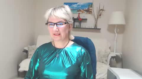 Snapshot of leilamays chatting on 19, 2, 2025 Leila Kinky online show from 19, 2, 2025