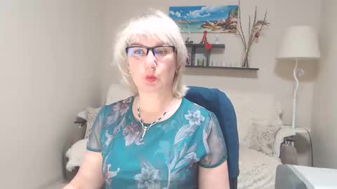 Snapshot of leilamays chatting on 20, 2, 2025 Leila Kinky online show from 20, 2, 2025