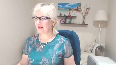 Snapshot of leilamays chatting on 23, 2, 2025 Leila Kinky online show from 23, 2, 2025
