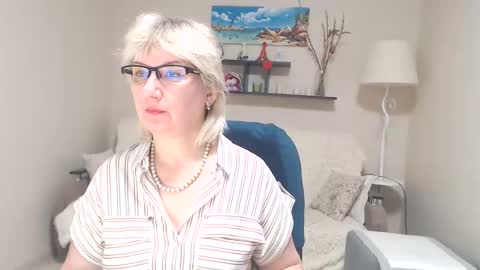 Snapshot of leilamays chatting on 7, 3, 2025 Leila Kinky online show from 7, 3, 2025
