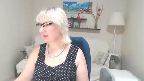 Snapshot of leilamays chatting on 7, 3, 2025 Leila Kinky online show from 7, 3, 2025