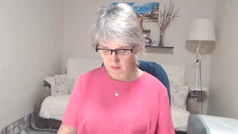 Leila Kinky online show from 12, 11, 2025