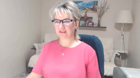 Leila Kinky online show from 28, 11, 2025