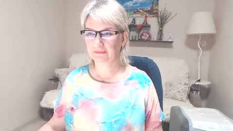 Snapshot of leilamays chatting on 8, 6, 2026 Leila Kinky online show from 8, 6, 2026