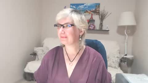 Snapshot of leilamays chatting on 12, 6, 2026 Leila Kinky online show from 12, 6, 2026