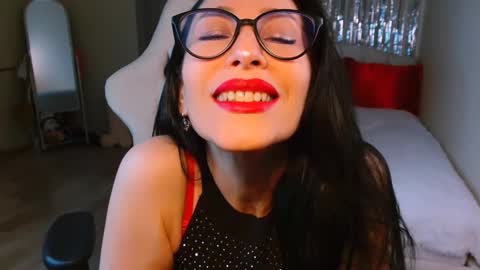 Snapshot of leilamurray chatting on 4, 2, 2025 leilamurray online show from 4, 2, 2025