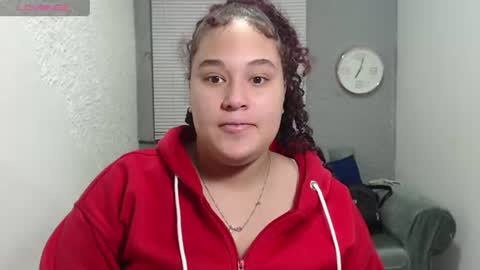 Snapshot of leilasosexy chatting on 22, 6, 2026 leilasosexy online show from 22, 6, 2026