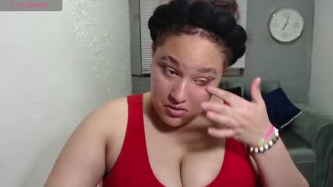 Snapshot of leilasosexy chatting on 10, 7, 2026 leilasosexy online show from 10, 7, 2026