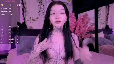 Snapshot of lein_bone chatting on 26, 10, 2025 Lein online show from 26, 10, 2025