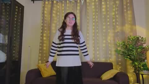 Snapshot of lekishaoderkirk chatting on 21, 9, 2025 Luna online show from 21, 9, 2025