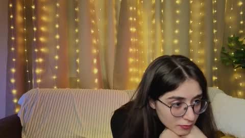 Snapshot of lekishaoderkirk chatting on 6, 10, 2025 Luna online show from 6, 10, 2025