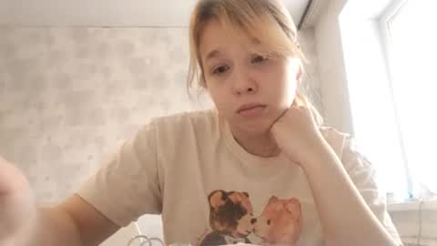 Monica online show from 4, 2, 2026