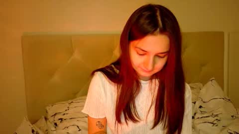 Snapshot of lelia_vibe chatting on 25, 10, 2025 Lelia online show from 25, 10, 2025