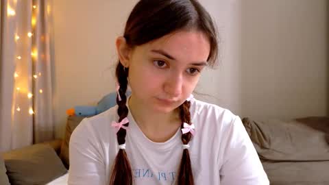 Snapshot of lelia_vibe chatting on 10, 11, 2025 Lelia online show from 10, 11, 2025