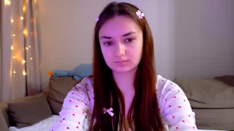 Snapshot of lelia_vibe chatting on 13, 11, 2025 Lelia online show from 13, 11, 2025