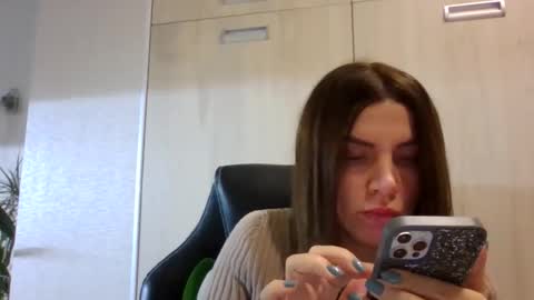 lena6122000 online show from 14, 11, 2025