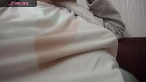 Snapshot of lenagolden chatting on 13, 2, 2025 lenagolden online show from 13, 2, 2025