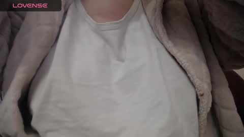 Snapshot of lenagolden chatting on 21, 2, 2025 lenagolden online show from 21, 2, 2025