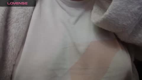 Snapshot of lenagolden chatting on 2, 3, 2025 lenagolden online show from 2, 3, 2025