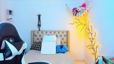 Lena  online show from 2, 10, 2025