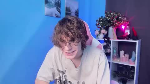 Snapshot of leo_bensyten chatting on 15, 10, 2025 Leo online show from 15, 10, 2025