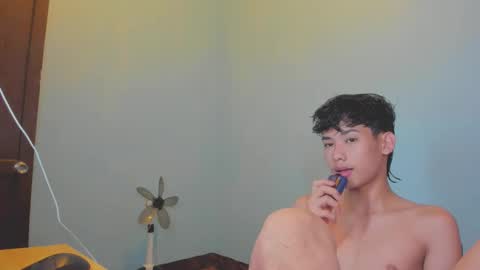 Snapshot of leo_hottiesexyasian chatting on 9, 10, 2025 Leo online show from 9, 10, 2025