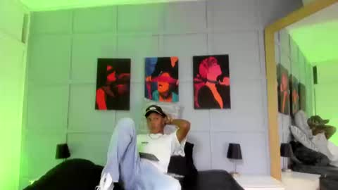 leo_jhonson online show from 11, 9, 2025