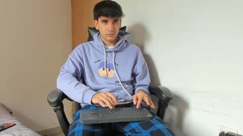 Snapshot of leo_jones389 chatting on 19, 9, 2025 Leo Jones online show from 19, 9, 2025