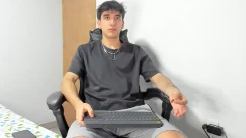 Snapshot of leo_jones389 chatting on 30, 9, 2025 Leo Jones online show from 30, 9, 2025