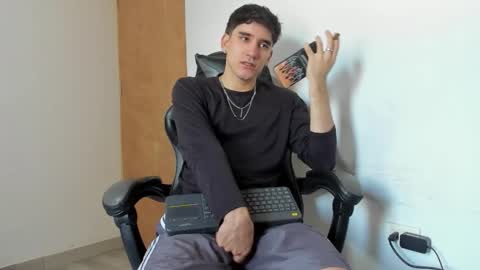 Snapshot of leo_jones389 chatting on 7, 11, 2025 Leo Jones online show from 7, 11, 2025