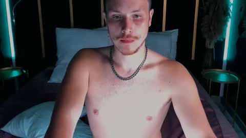 Snapshot of leo_mooree chatting on 23, 9, 2025 Leo online show from 23, 9, 2025