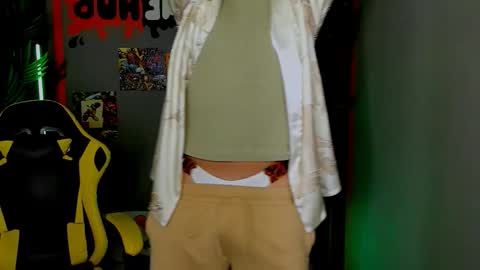 Snapshot of leo_mooree chatting on 26, 9, 2025 Leo online show from 26, 9, 2025