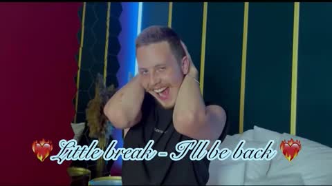 Snapshot of leo_mooree chatting on 10, 10, 2025 Leo online show from 10, 10, 2025