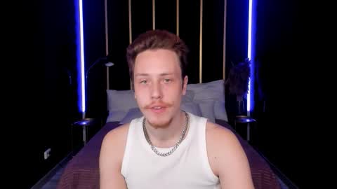 Snapshot of leo_mooree chatting on 7, 11, 2025 Leo online show from 7, 11, 2025