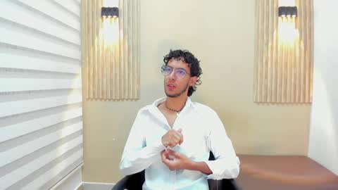Snapshot of leo_sanz6 chatting on 4, 6, 2026 LEO online show from 4, 6, 2026