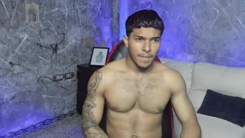 Snapshot of leo_taro chatting on 17, 9, 2025 Leo independent model online show from 17, 9, 2025